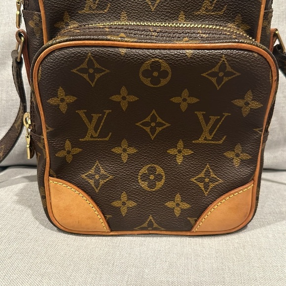 VINTAGE LV DUNABE IN EUC no callouts no peeling honey color - Picture 3 of 10